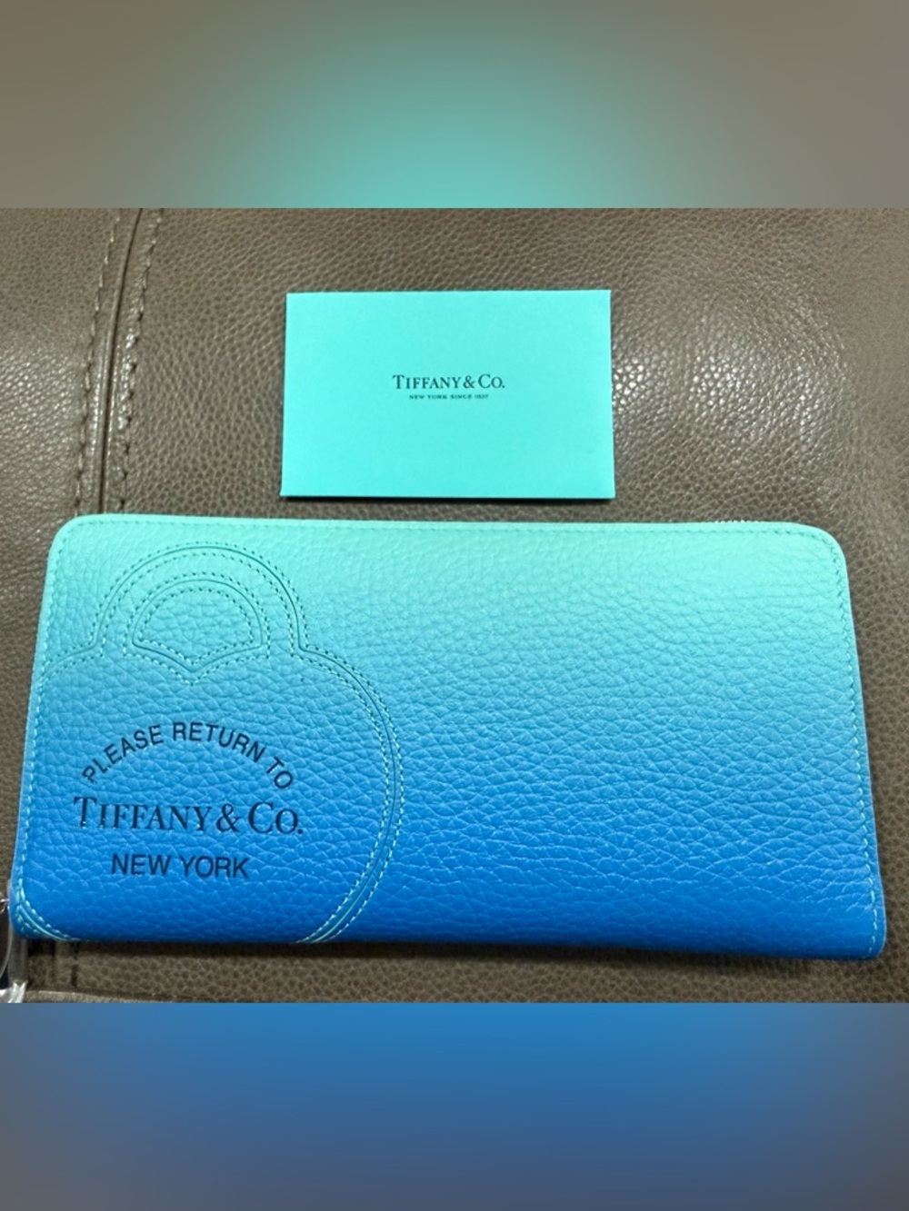 Please Return to Tiffany Tiffany & Co. Large Blue Ombré Wallet NWT Rare